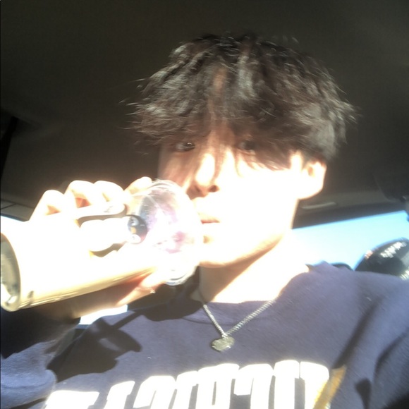 Meet your Posher, Hyungho - Picture 1 of 1